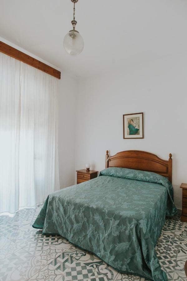 Casa Leal Villa Ла Пуебла де лос Инфантес Екстериор снимка